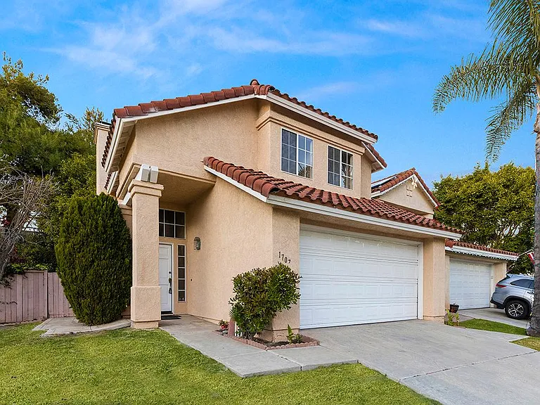 1707 Landing Dr — Photo 3
