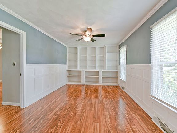 5th image of 644 Montebello Cir