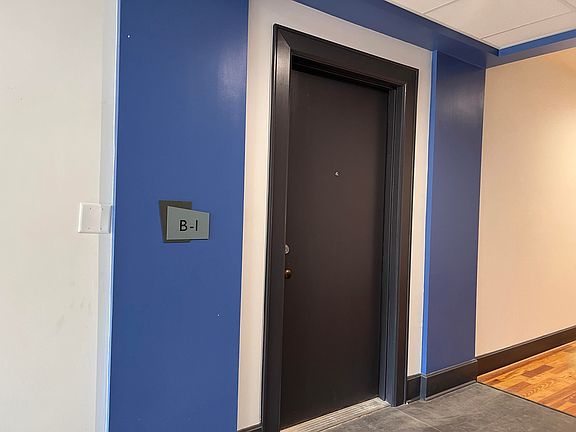 2nd image of 115 Elm Ave SW #B1