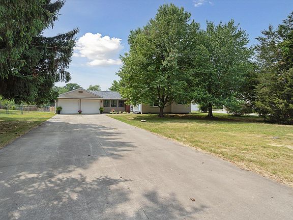 4th image of 516 S Rosewood Ave