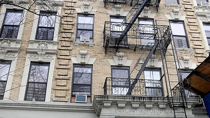 Sold by Park Property Advisors | media 5