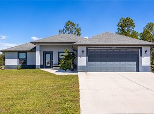 7690 18th Pl, Labelle, FL 33935