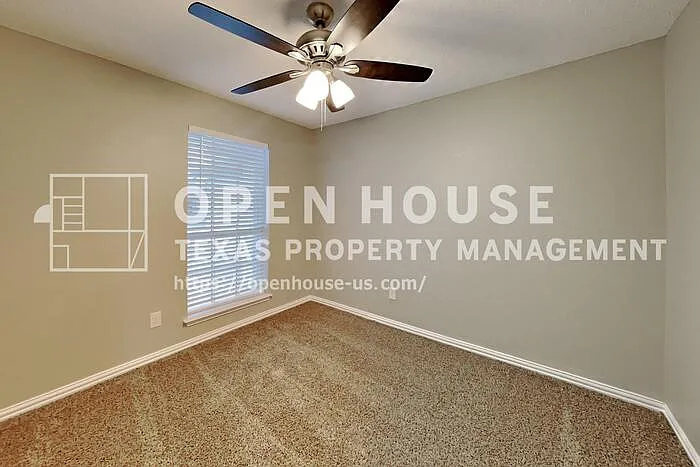 524 Buckstone Dr — Photo 11