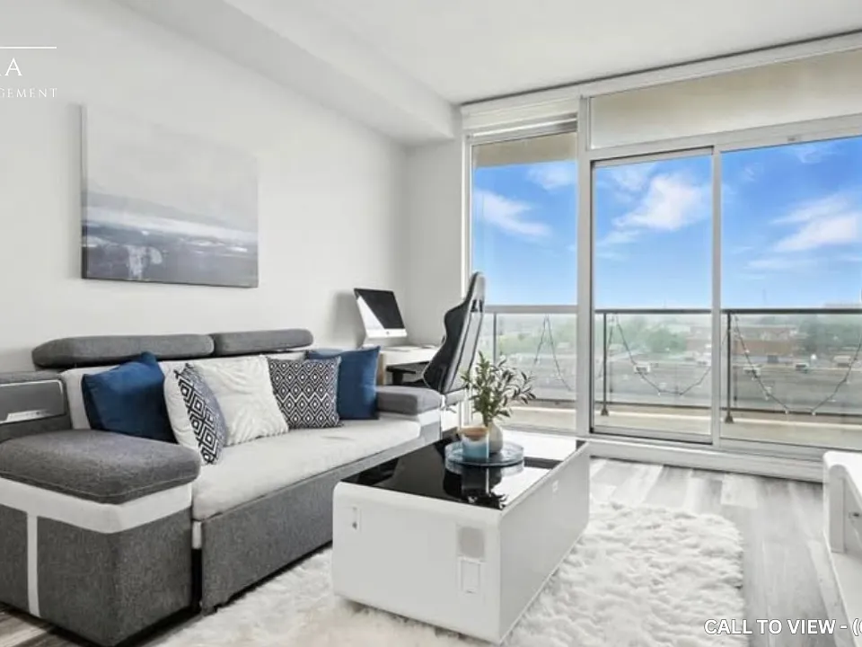 1328 Birchmount Rd #607
