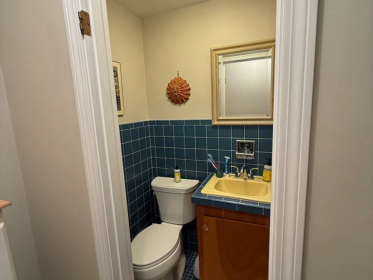689 State St — Photo 13