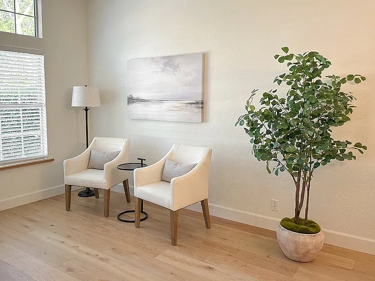109 Grimes Way — Photo 12