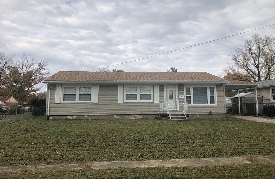 1st image of 5217 Red Oak Ln