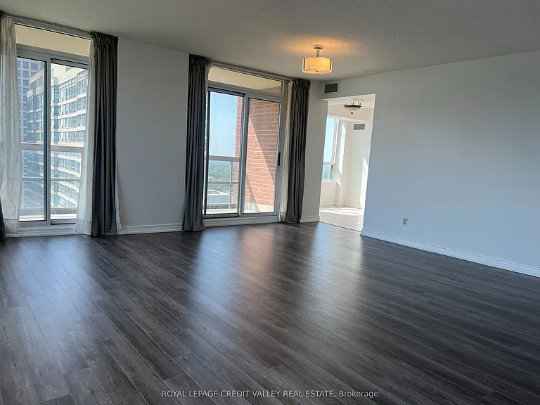156 Enfield Pl #2205 — Photo 6
