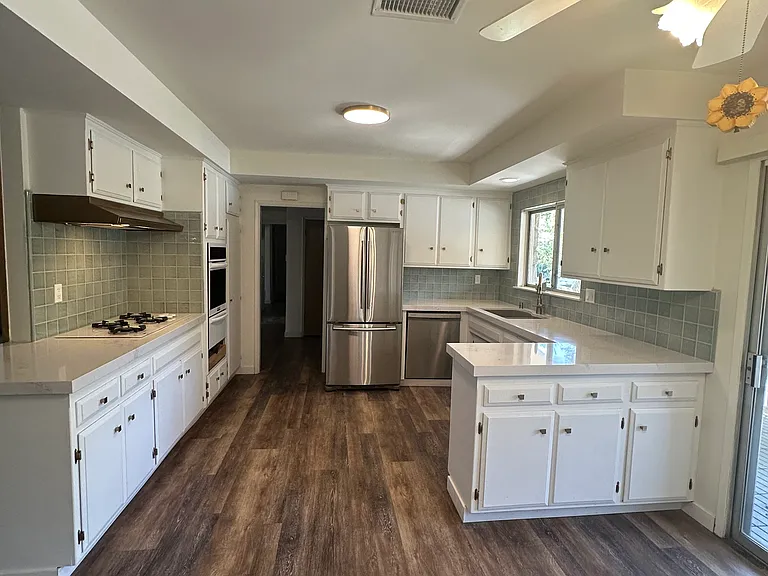 5708 Wilhelmina Ave — Photo 9