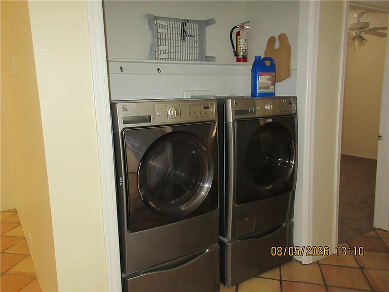 2124 Motor Ave — Photo 5