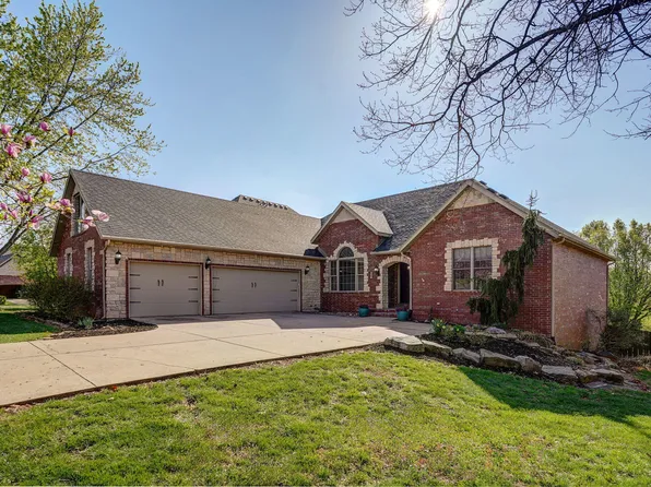 3207 N 10th Street, Ozark, MO 65721