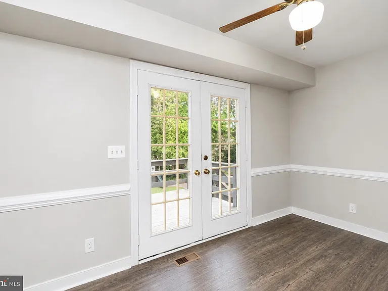 24 Bertram Blvd — Photo 11