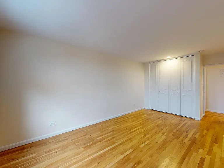 245-20 Grand Central Pkwy #6H — Photo 8