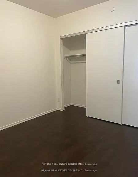1 Bloor St E #5107 — Photo 9