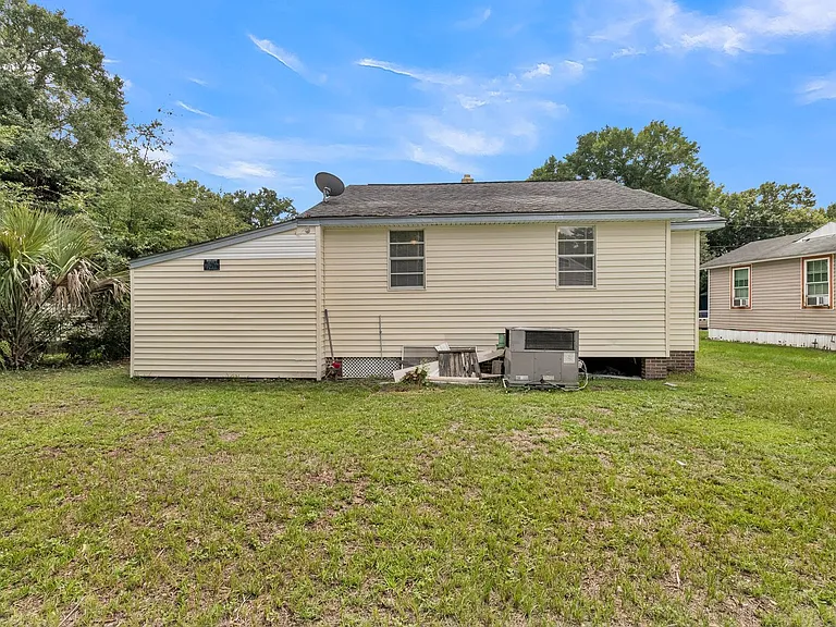 2330 Bailey Dr — Photo 29