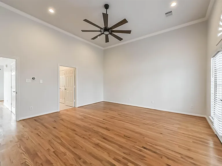 5432 Venice St — Photo 24
