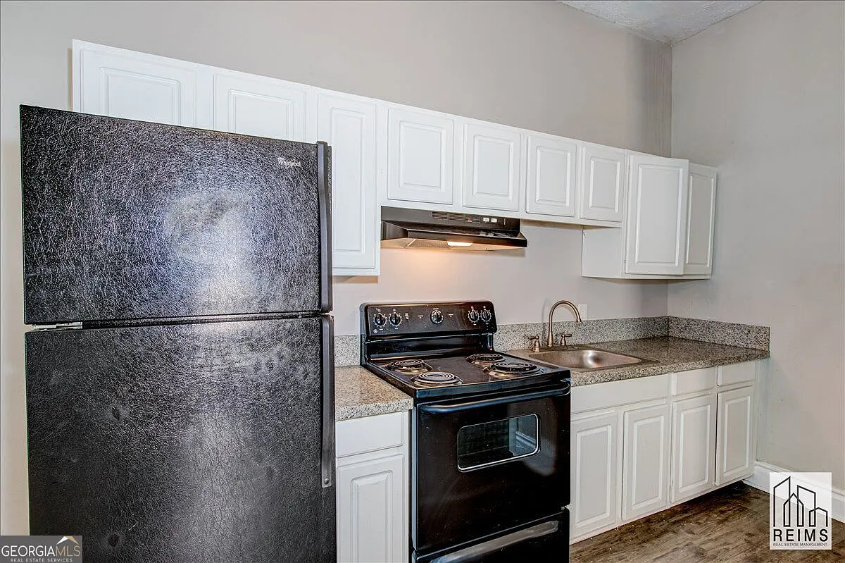 1 bed, 1.0 bath, 750 sqft, $920 — Photo 4