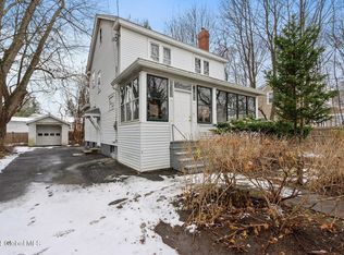 190 Menand Rd, Albany, NY 12211