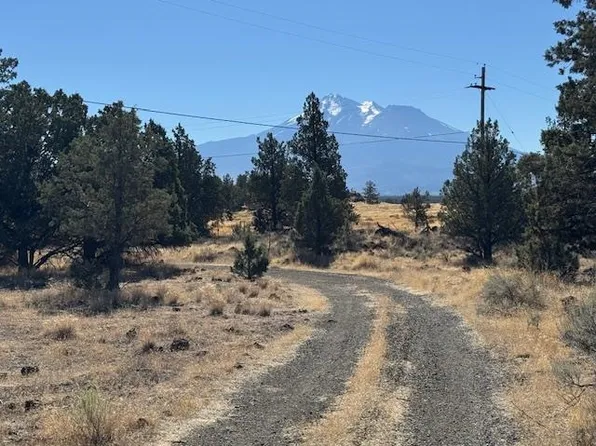 8815 Solomon Rd, Montague, CA 96064