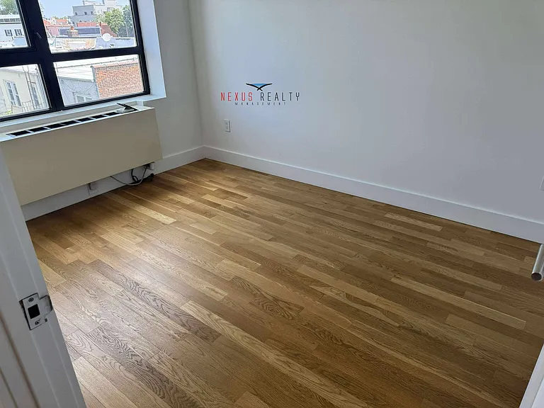4511 Broadway #4B — Photo 7
