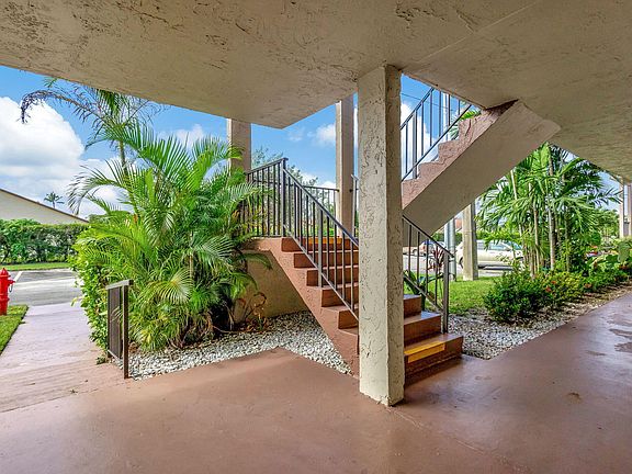 5th image of 770 Lori Drive #240