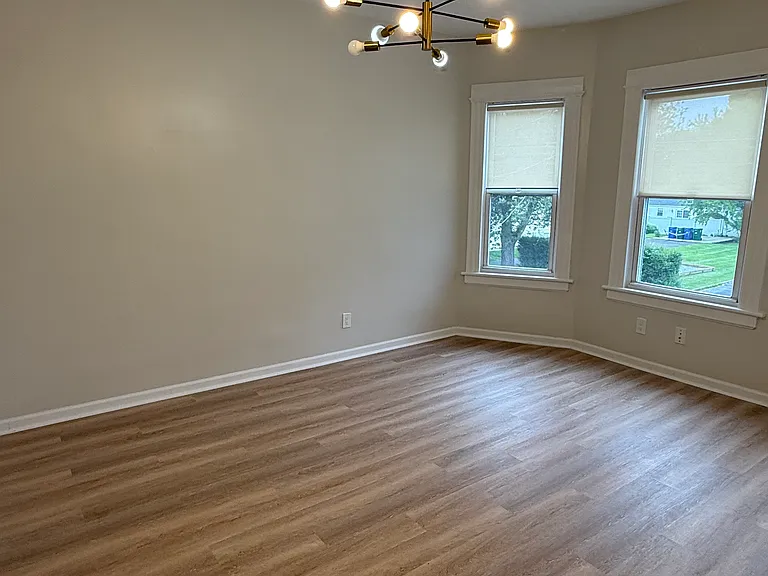 180 Burritt Ave #2 — Photo 2