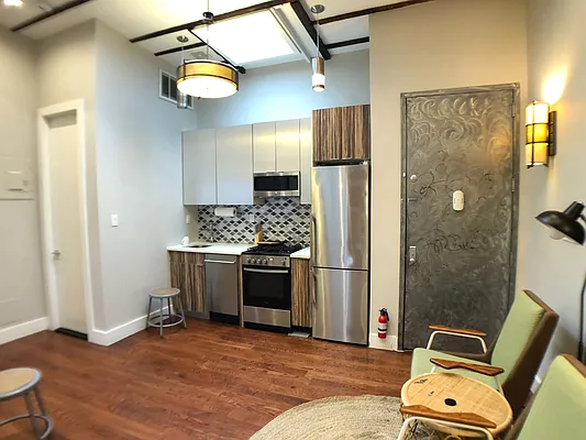 Rented by Yup Realty LLC | media 2