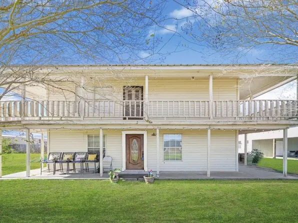 610 12th St, San Leon, TX 77539