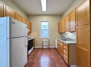 1829 W Melrose St #1, Chicago, IL 60657