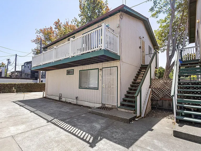 1530 Stanton St #C — Photo 1