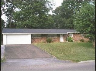 428 E Kings Gate Rd, Knoxville, TN 37934