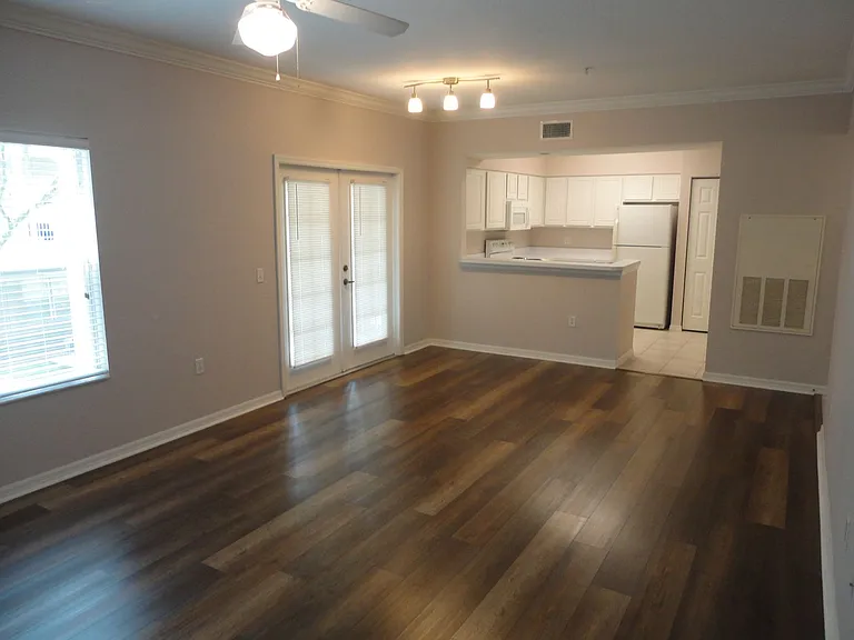 4820 SW 91st Ter #Q202 — Photo 3