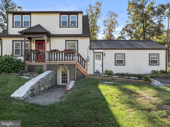 25411 Cascade Rd, Cascade, MD 21719