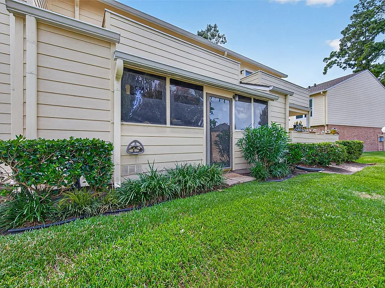 14515 Wunderlich Dr #403 — Photo 47