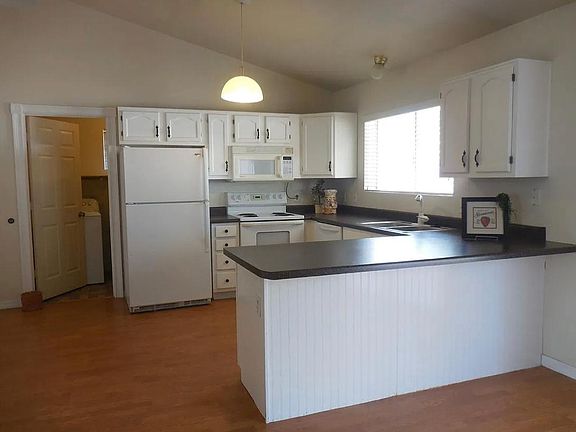 3rd image of 210 W San Pedro Ave