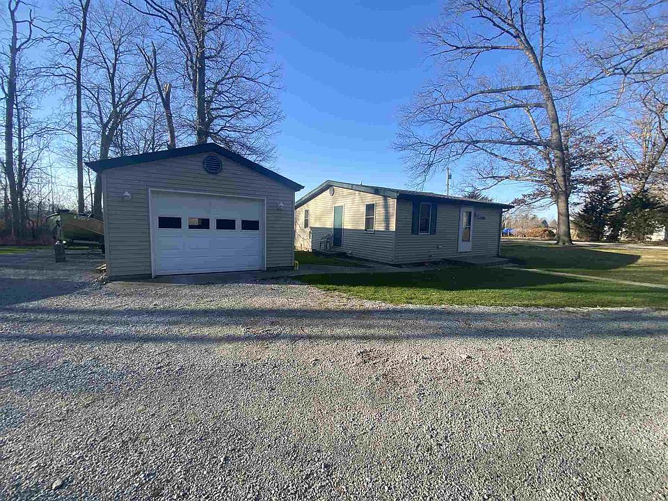 1st image of 10416 N Green Ave