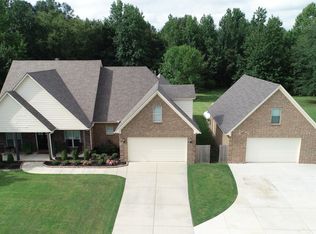 74 Vance Cv, Byhalia, MS 38611