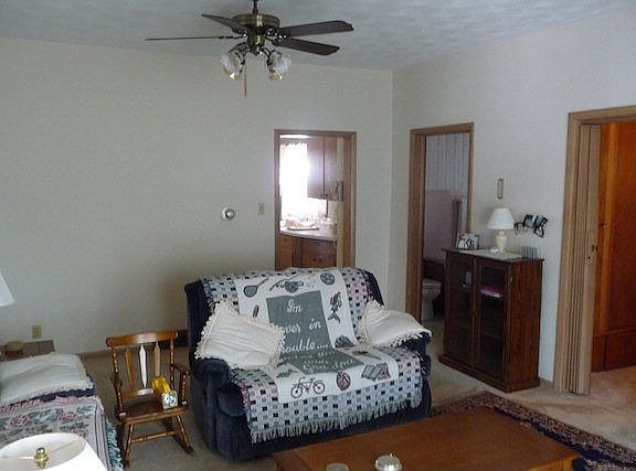 3rd image of 209 Bennet Ave