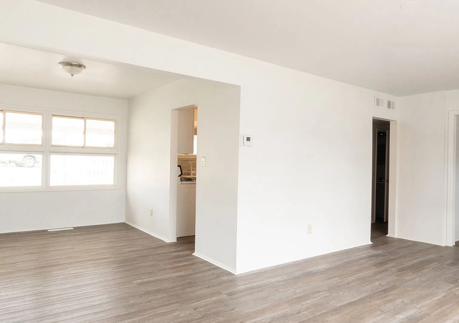 Austintown, Updated 3 Bedroom Ranch for Rent — Photo 4