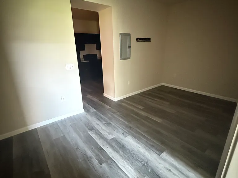 119 S Aubrey St #105 — Photo 6