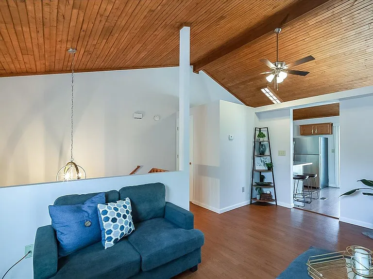 3580 Squires Woods Way — Photo 7