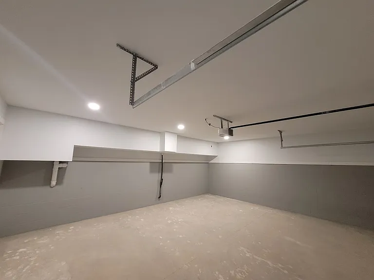 1042 Nelson Ave #B — Photo 10