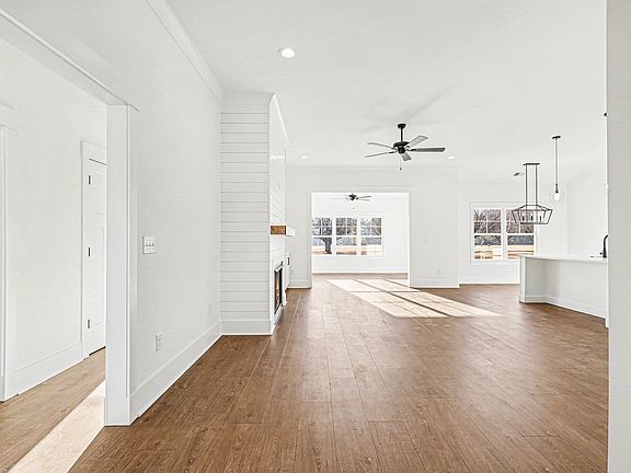 3rd image of 3420 Sam Graham Rd.