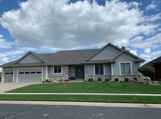 3980 Autumn Lake Ct SW, Rochester, MN 55902