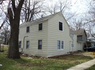 127 E Park St APT B, Gardner, KS 66030