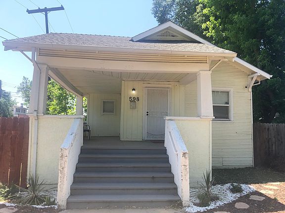 3rd image of 598 El Camino Ave
