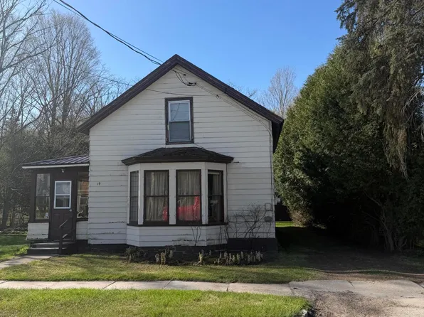 19 South St, Malone, NY 12953