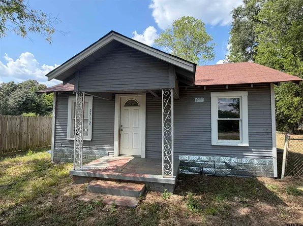 2712 W Upshur Ave, Gladewater, TX 75647