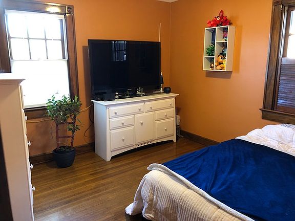 3rd image of 6238 Haverford Ave