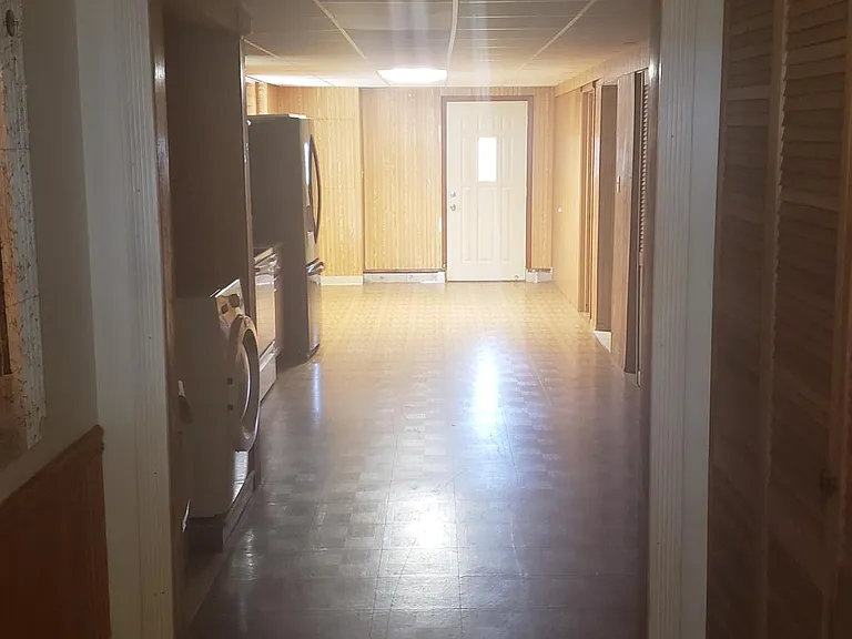 1649 Fernwood St — Photo 24
